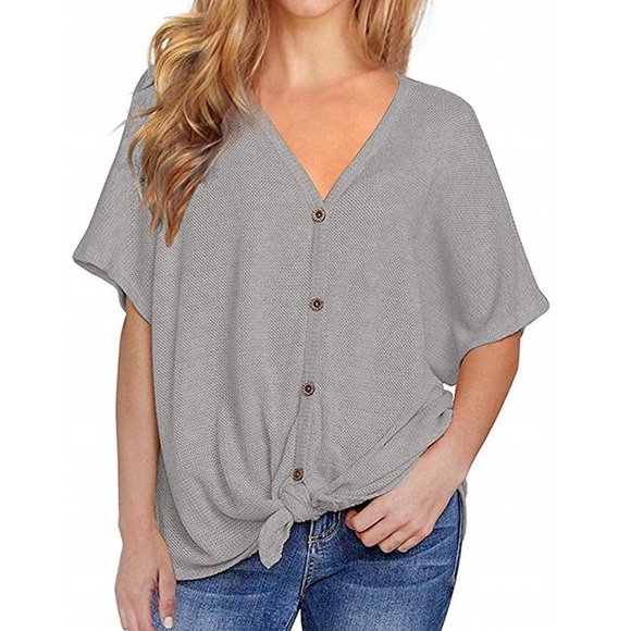 Tops - Gray loose button down short sleeve top